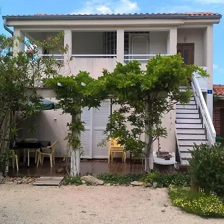 Appartement Charming On The Island Of
